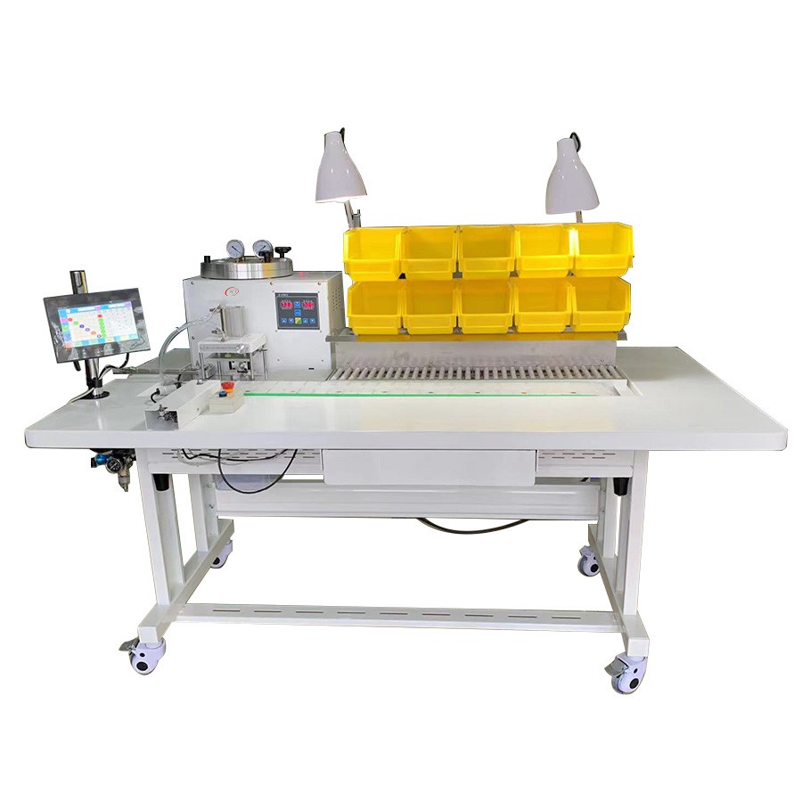 Automatic Conveyor Belt Vacuum Wax Injector